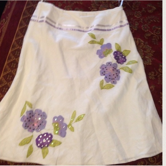 ⭕️sold⭕️Cute knee high skirt