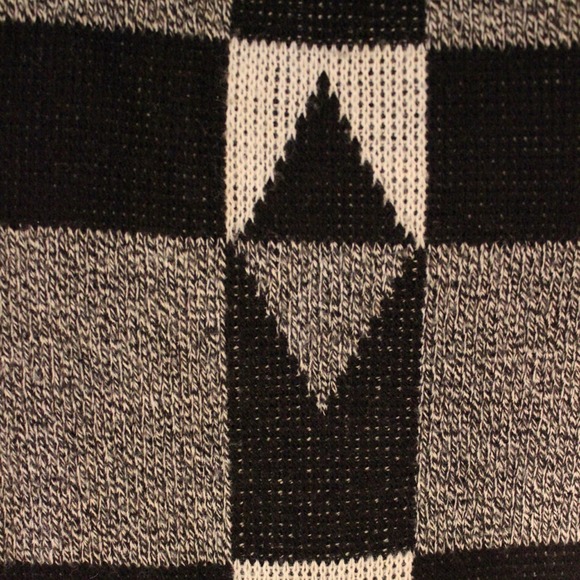 Vintage black & white sweater - Picture 2 of 2