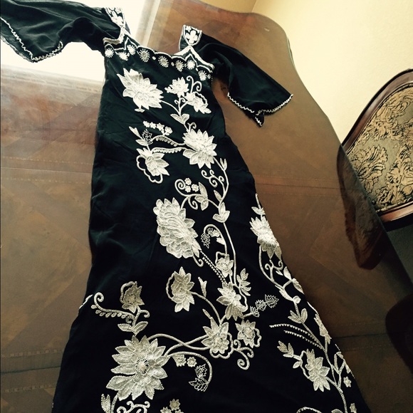 Adrianna pappel dress, sleeves added, can remove