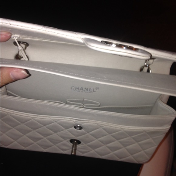 โSOLD LOCALLYโ100% Authentic Chanel Double Flap - Picture 3 of 4