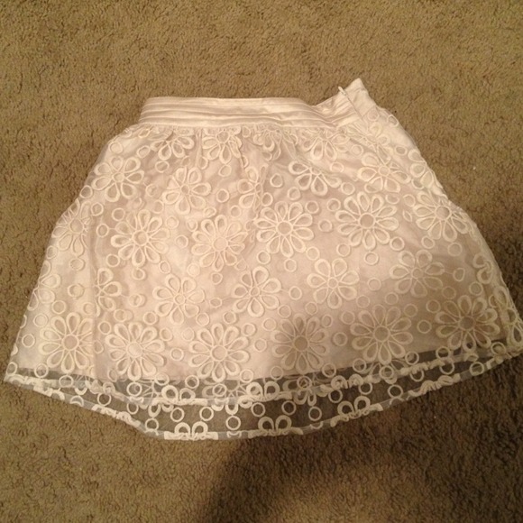 Skirt size small