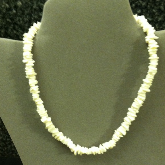 Puka shells necklace