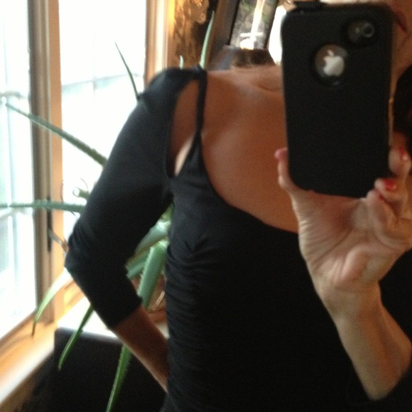 SALE! Armani LBD with beautiful ruched bodice. - Picture 2 of 5