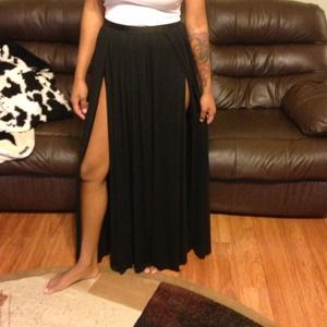 Black Maxi skirt