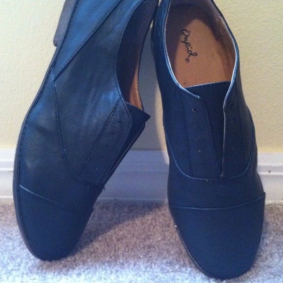 💕Women New Black Laceless Oxfords💕