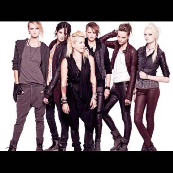 *Lookng For* H&M Dragon Tattoo Collection Pieces - Picture 2 of 3