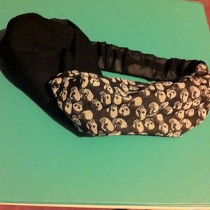 Cute skull headband!