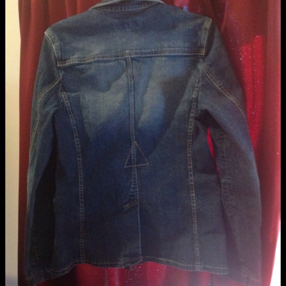 Jean Jacket! - Picture 3 of 3