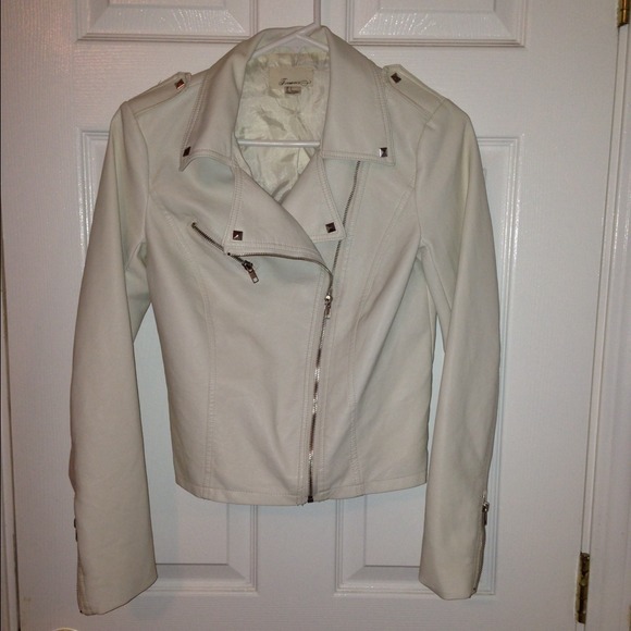 🚫SOLD🚫💕Forever 21 Jacket💕