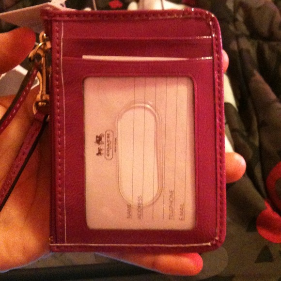 ❌SOLD❌ Coach wristlet/skinny!! - Picture 2 of 3
