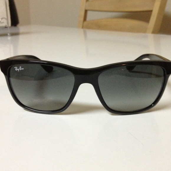 🚫sold🚫Ray ban authentic sunglasses