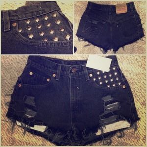💥SALE💥 vintage distressed high waisted shorts