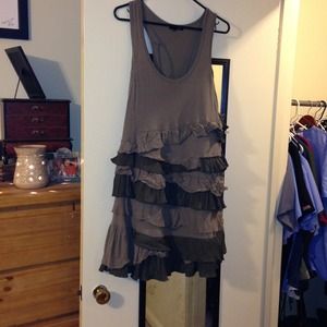 🚫sold in bundle🚫Boutique Ruffled Dress