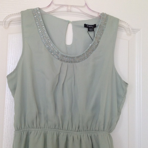 NWT dress -S - Picture 2 of 3