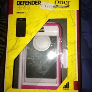 Pink otter box