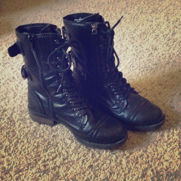 Boots - Black Lace up combat boots
