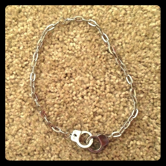 Dress/necklace bundle.