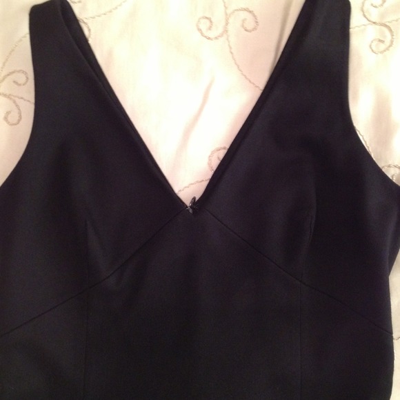 ⬅️SPRING CLEANING SALE ➡️BCBG Black Cocktail Dress - Picture 2 of 3