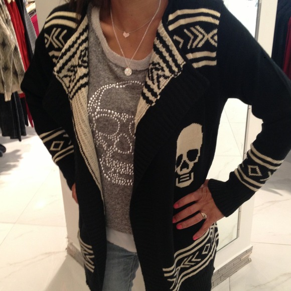 💀Hold'N 4 @monicamalicious💀Skeleton cardigan