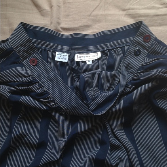 ๐Sold๐ - Picture 2 of 4