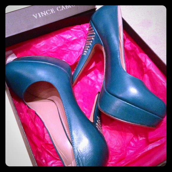 Vince Camuto Platform shoes