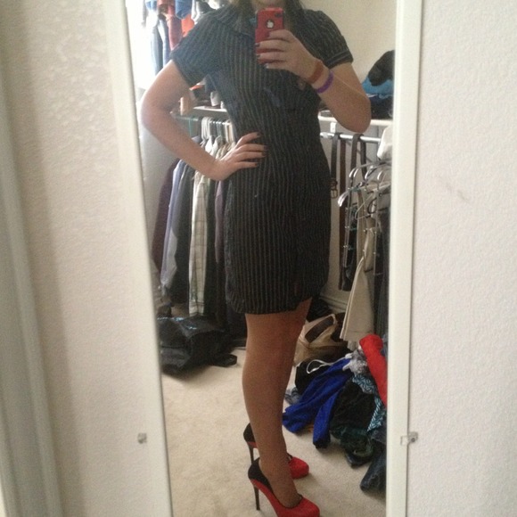 Pinstripe button down business casual dress - Picture 2 of 2