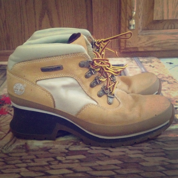 Women's Timberland Boots- Pre Loved 🍂🍁