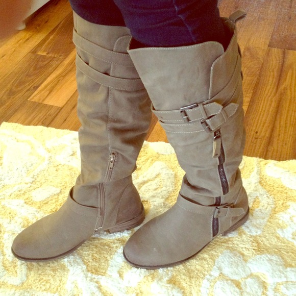 ALDO Boots - ALDO grey/charcoal boots size 8 1/2