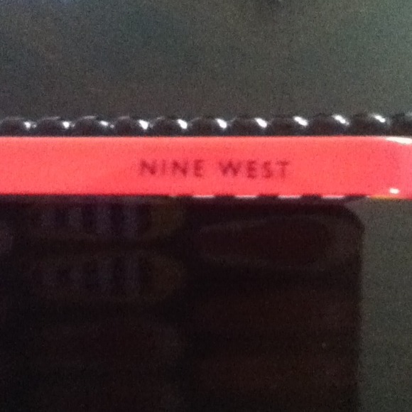🌟REDUCED🌟Nine West iPhone 5/5s case - Picture 3 of 3