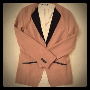 SOLD❗Tan Blazer
