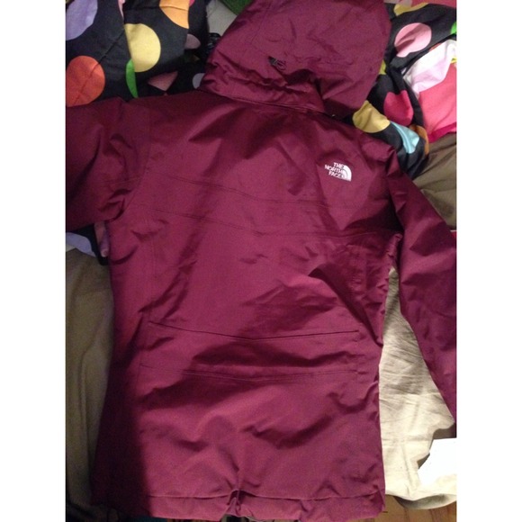 North face jacket - Picture 2 of 4