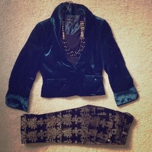 SOLD❗Teal Velvet Cropped Blazer