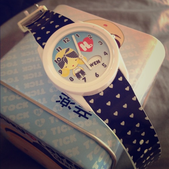 Harajuku Black & White Polka Dot Watch w/ tin CUTE