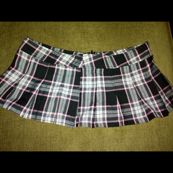 🌟 Reduced Plaid Skirt