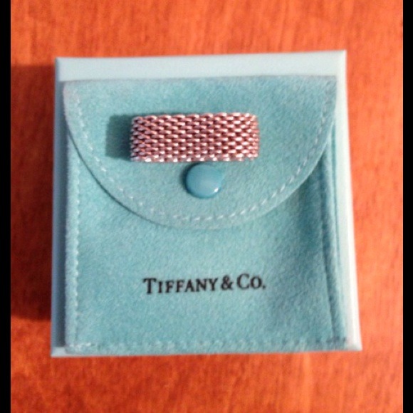 Authentic Vintage Tiffany & Co Somerset Ring - Picture 2 of 4