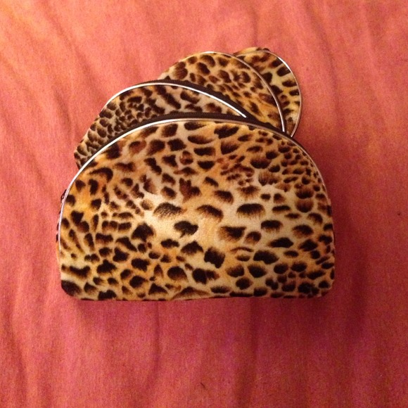 4-In-1 Cheetah Print Cosmetic Bags