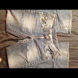 Awesome true religion jeans! SOLD