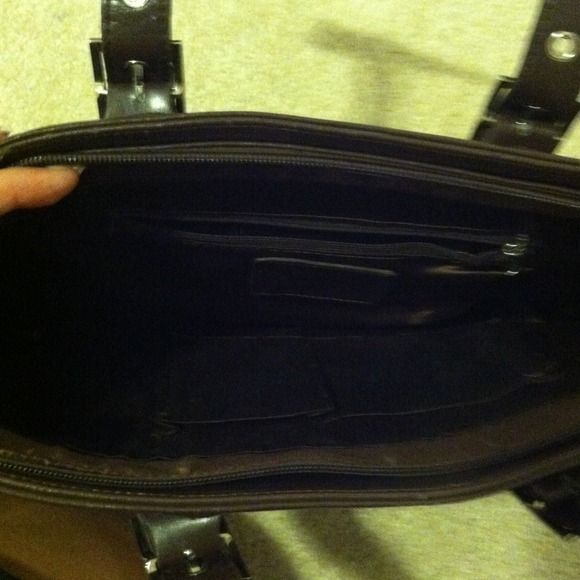 Purse - Picture 4 of 4