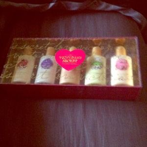 On hold ✋for @jkostick18