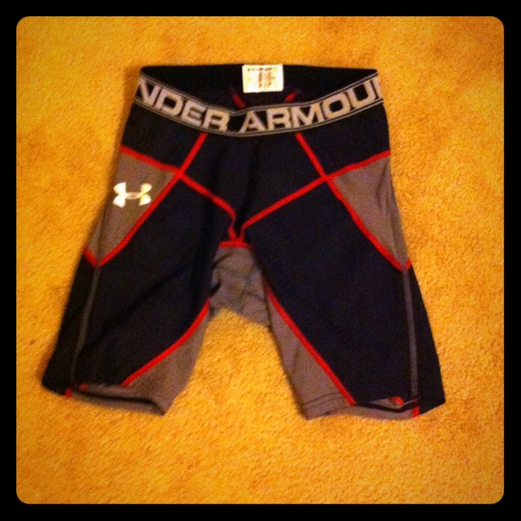 Men's under armour never worn! Bundle