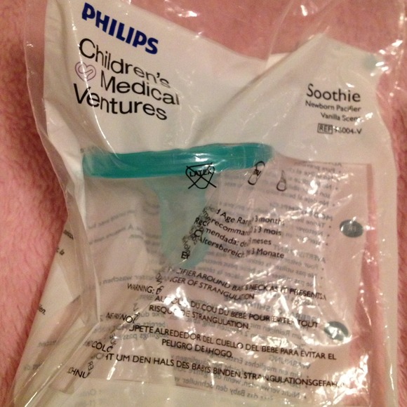 💰BUNDLED💰FREE* Extras/Samples - Picture 2 of 4