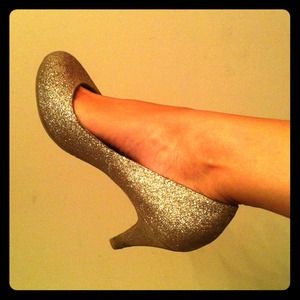 Gold sparkly heels!