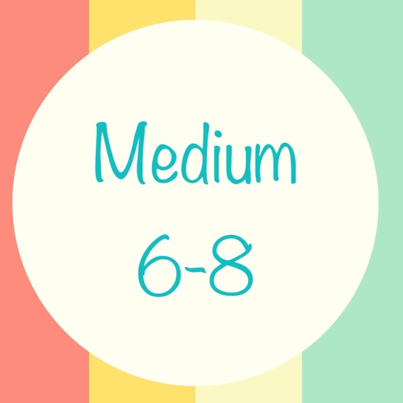 Medium Sized Clothes - Picture 1 of 1
