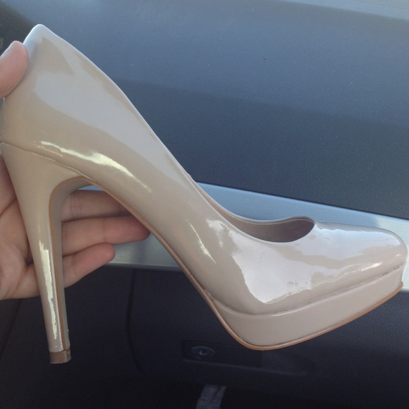 Aldo nude shoes