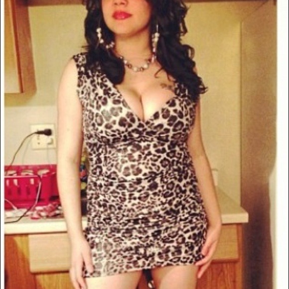 Cheetah dress give me a price I will negotiate !? - Picture 1 of 2