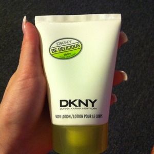 DKNY be delicious body lotion
