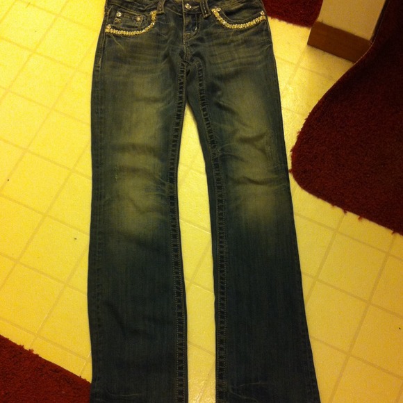 SOLD - Picture 3 of 4