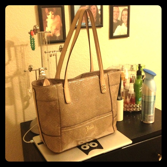 Authentic Guess handbag.