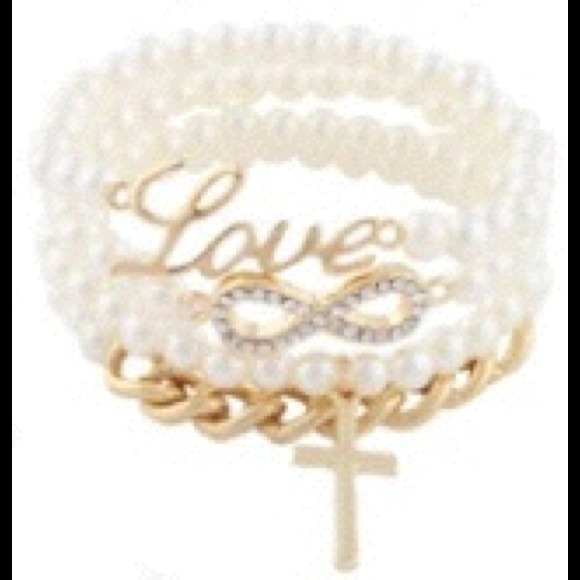 WHITE & GOLD BUNDLE STRETCH ARM CANDIES!
