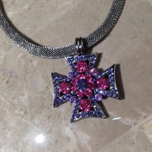 Charming Cross Pendant necklace